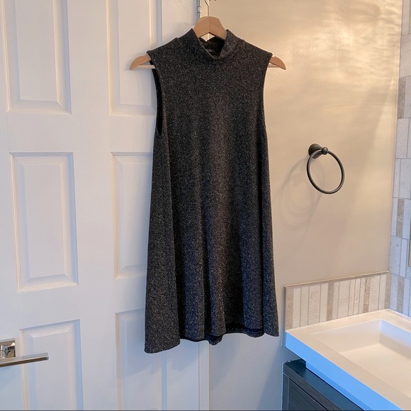 Dress - Picture 1 of 1